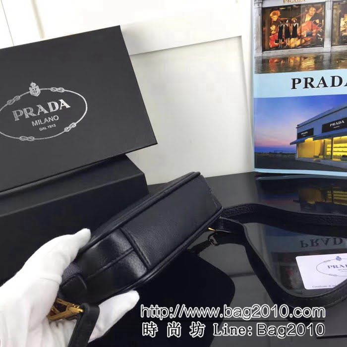 普拉達PRADA原單 原單 P家新款專櫃品質 1BH036 原廠自然摔紋牛皮 單肩斜挎包 PHY1596